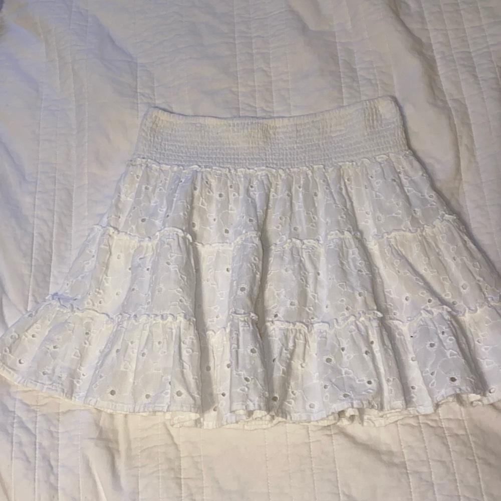 American Eagle White Floral A-Line Skirt